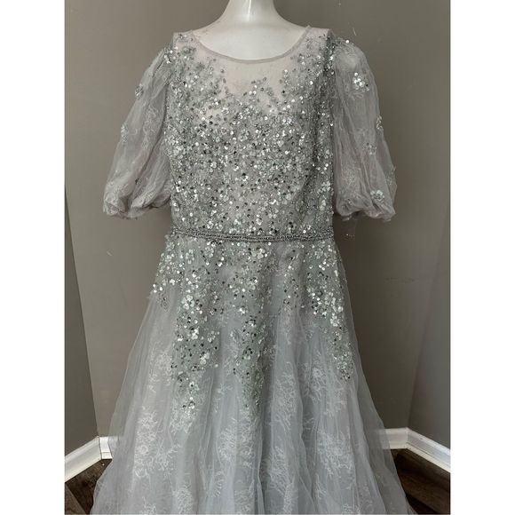 MAC DUGGAL EMBELLISHED PUFF SLEEVE A LINE GOWN - Picture 5 of 11